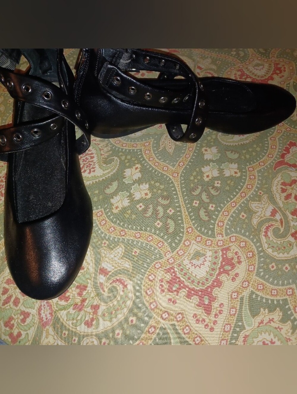 Jessica Simpson 9.5 black faux leather strappy eyelet zip round toe flats shoes